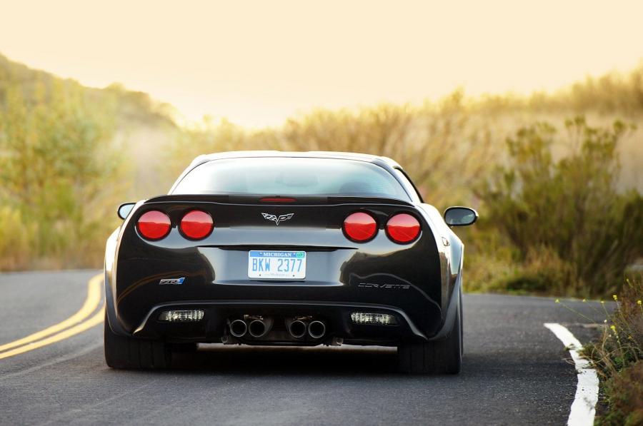  Chevrolet Corvette ZR1 2012 года  (фото 57 из 66)